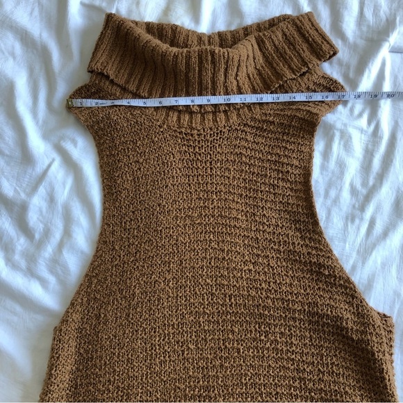 Women's Cozy Knit Sleeveless Sweater - Tan - Picture 8 of 13
